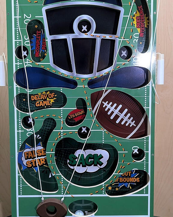 Get Vertical: Football game board, front view Get Vertical: Football game board, front view
